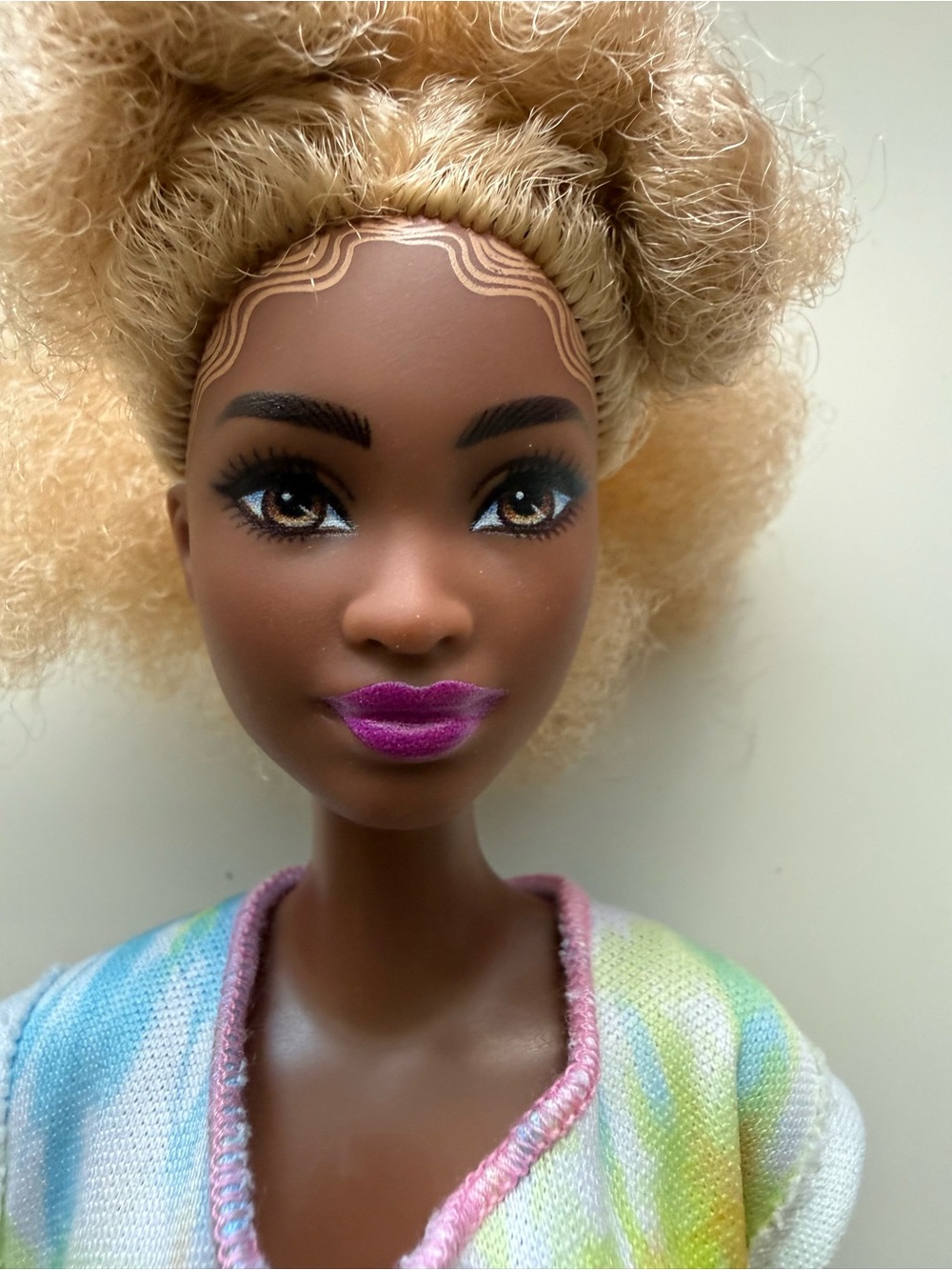 Afro Barbie Fashionistas Doll #180 - Picture 4 of 11